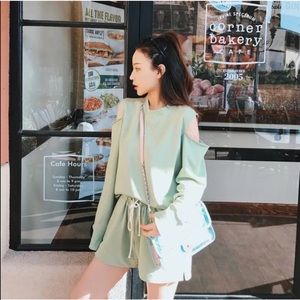 Sweatshirt and sweatpants combo